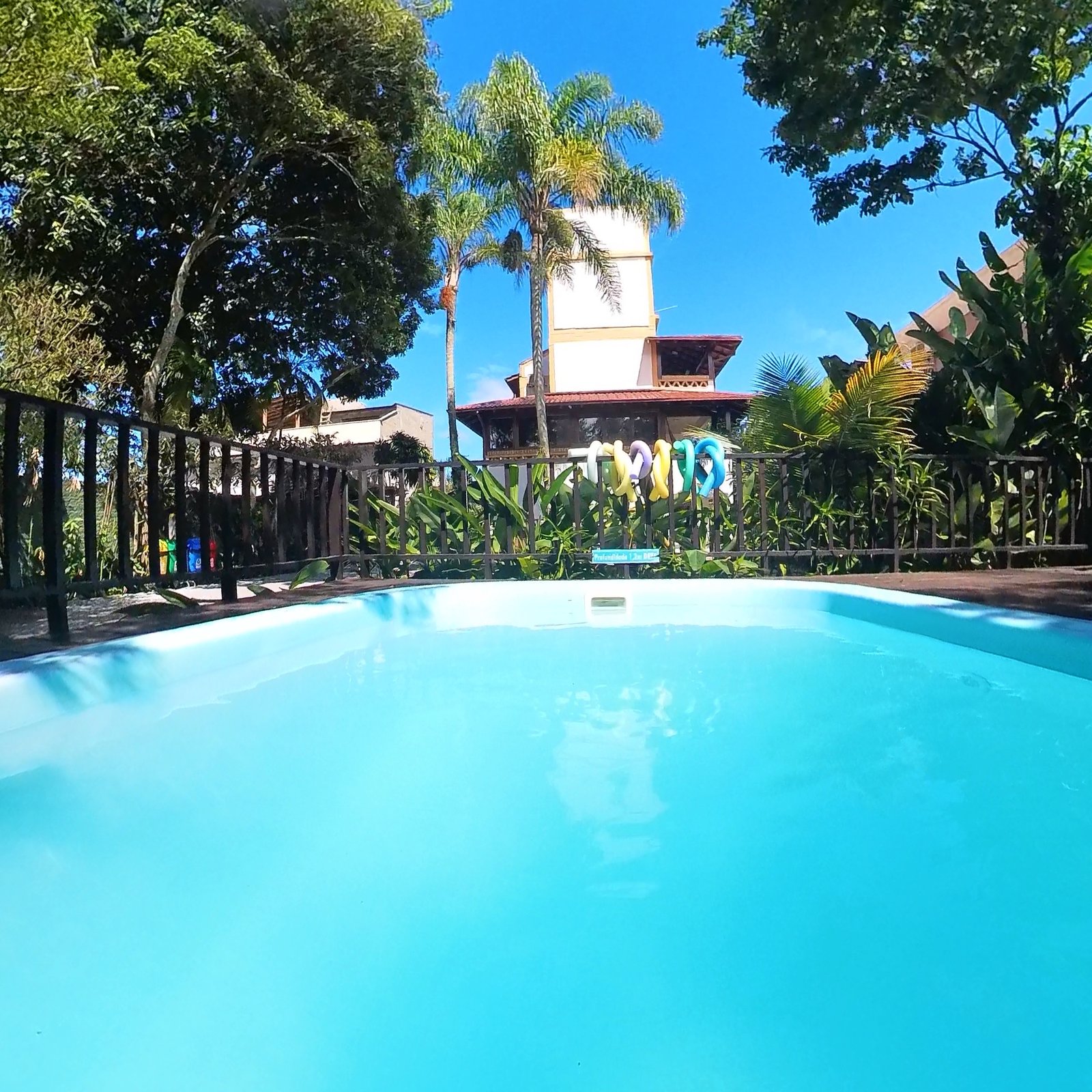 Piscina ao ar livre 2