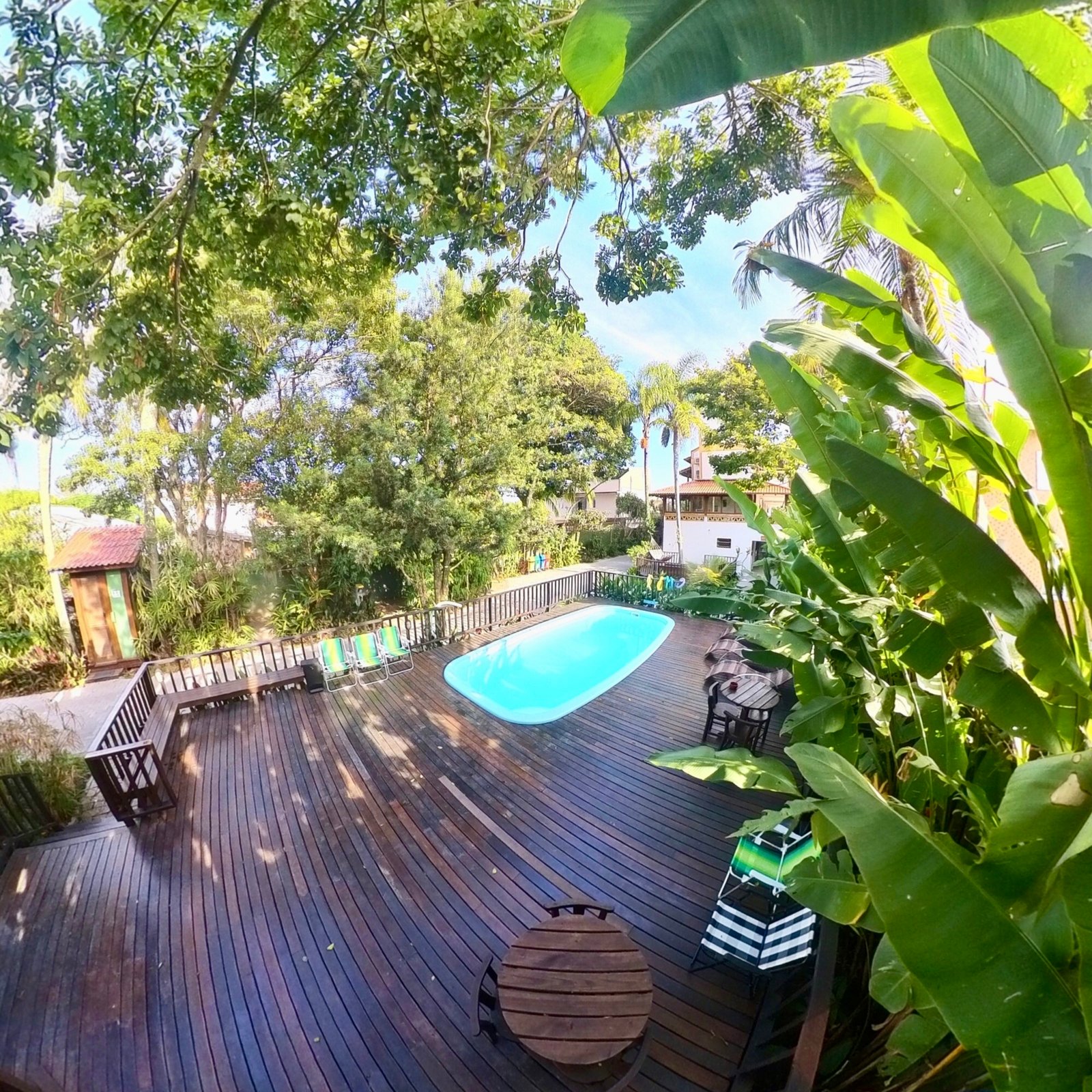 Piscina ao ar livre 4